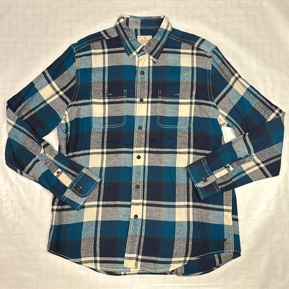 American Eagle Flannel Button Down Shirt